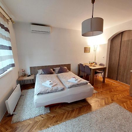 Mb Deluxe Apartment Visoko Luaran gambar